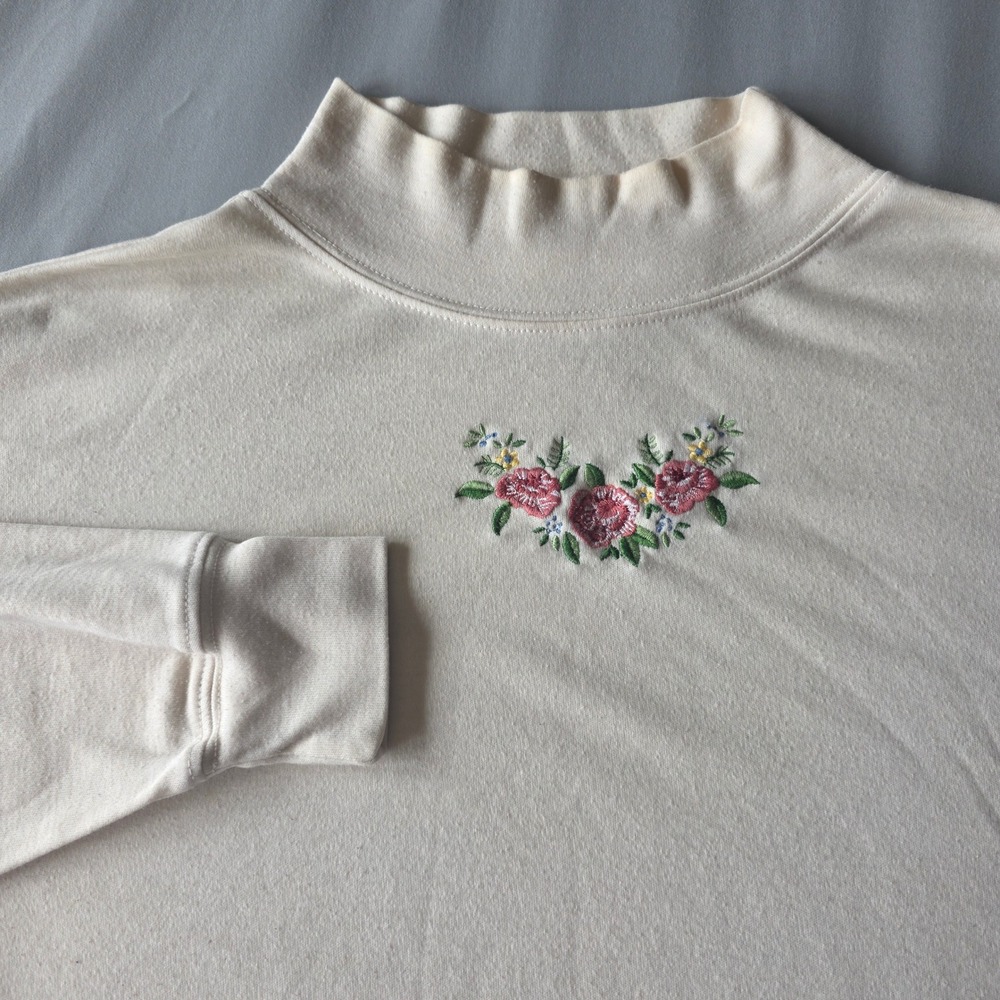 Huntington Ridge womens med Mock Neck Top Floral Embroidered Long Sleeve Shirt